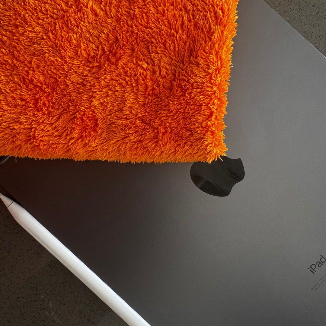 Absora Plush Microfiber Towel – Soft, Strong & Reusable for Everyday Cleaning